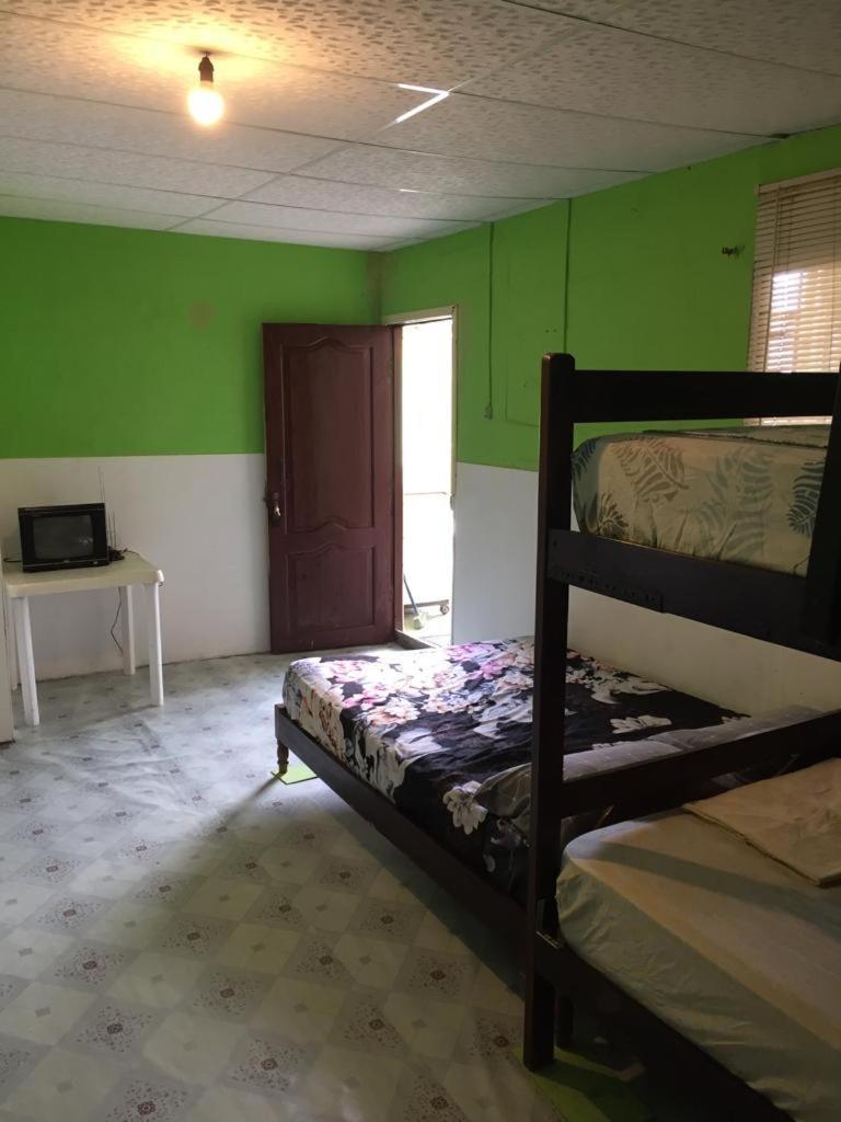 Hostal Camping Beach Salinas  Exterior foto